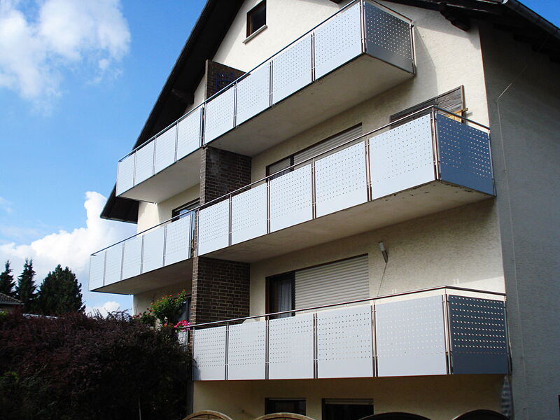 EBG-01-(77)